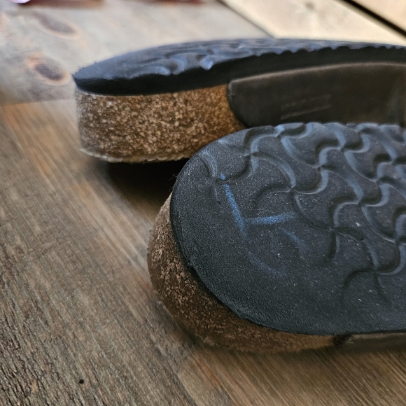 Birkenstock gray brown leather slippers slides sandals - Picture 11 of 16